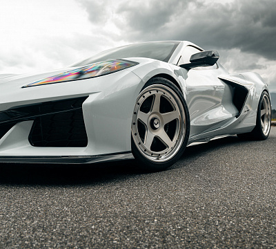 Фото дисков Vossen GEN-01 (3-Piece) на Chevrolet Corvette C8