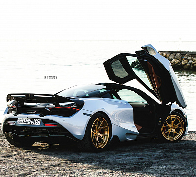 Фото дисков Strasse Wheels SM5R Deep Concave FS на McLaren 720S