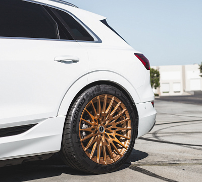 Фото дисков Brixton Forged HS1 на Audi E-tron