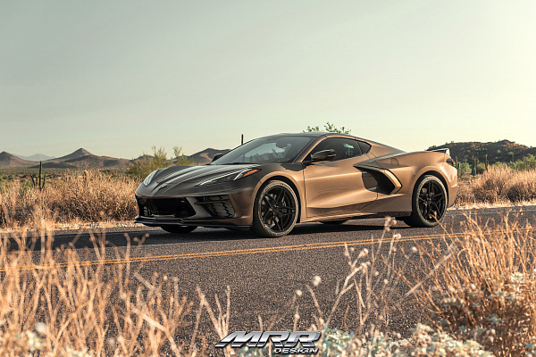 Фото дисков MRR M755 Черный глянец на Chevrolet Corvette C8