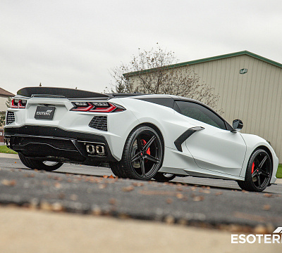 Фото дисков Vossen M-X5 на Chevrolet Corvette C8