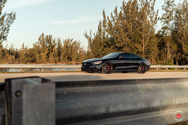 Фото дисков Vossen M-X3 Черный сатин на Mercedes-Benz S-Class (W222, C217)