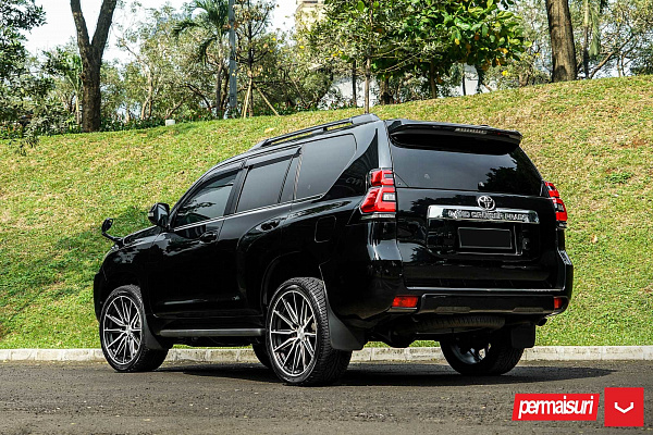Фото дисков Vossen HF6-1 Алмазная проточка на Toyota Land Cruiser Prado 150