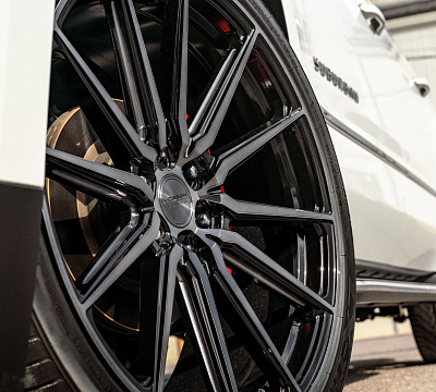 Фото дисков Vossen HF6-1 на Chevrolet Suburban XII