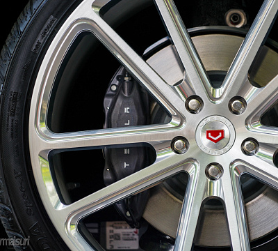 Фото дисков Vossen CG-203 на Tesla Model X