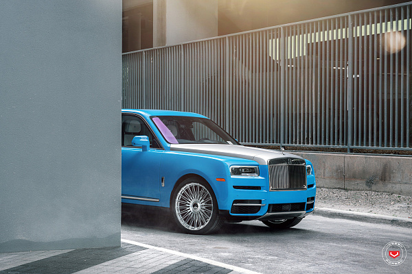 Фото дисков Vossen S17-14 Глянцевый лак на Rolls-Royce Cullinan