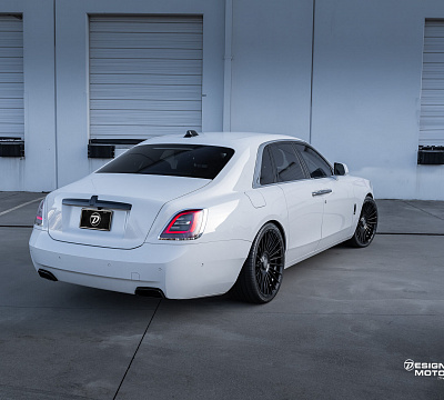 Фото дисков Vossen HF-8 на Rolls-Royce Ghost II