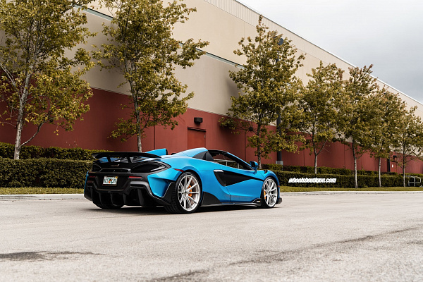 Фото дисков HRE P104SC Глянцевый лак на McLaren 600