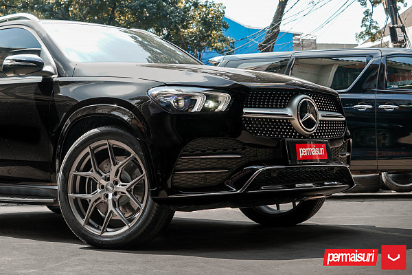 Фото дисков Vossen HF-5 Сатиновый графит на Mercedes-Benz GLE II