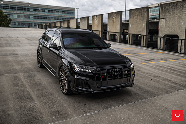 Фото дисков Vossen HF-7 Глянцевая бронза на Audi Q7 (4M)