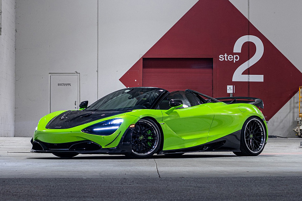 Фото дисков Strasse Wheels SV10M Deep Concave FS Черный глянец на McLaren 720S