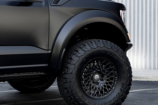 Фото дисков HRE 501M Черный сатин на Ford F-150 XIV