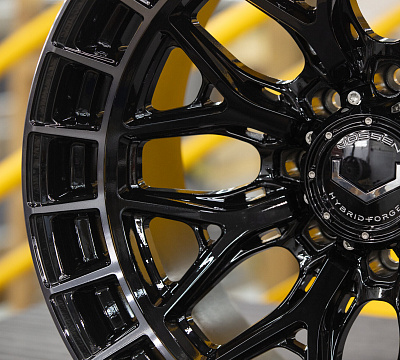 Vossen HFX-1 (8-Lug)