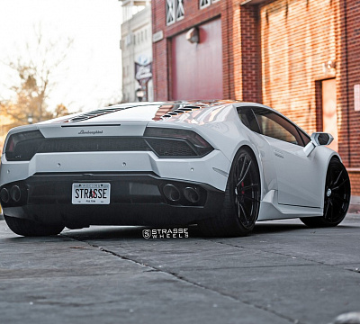 Фото дисков Strasse Wheels SV1 Deep Concave Monoblock на Lamborghini Huracan