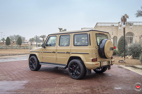 Фото дисков Vossen UV-4 Черный глянец на Mercedes-Benz G-Class III