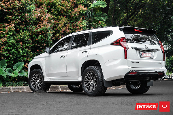 Фото дисков Vossen HF6-3 Сатиновый графит на Mitsubishi Pajero Sport III