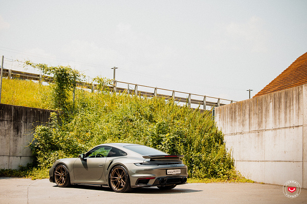 Фото дисков Vossen S17-06 Сатиновая бронза на Porsche 911 VIII