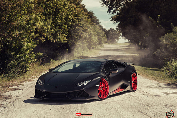 Фото дисков HRE P204 Красный глянец на Lamborghini Huracan