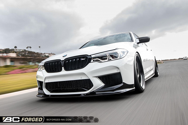 Фото дисков BC Forged LE52 // MLE52 Черный глянец на BMW 5/M5 (G30/F90)