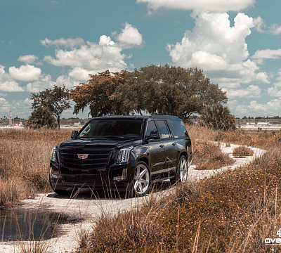 Фото дисков Vossen HF6-2 на Cadillac Escalade IV