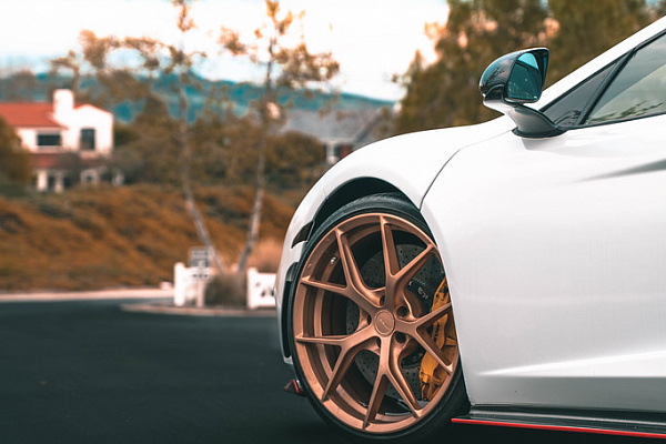Фото дисков MRR FS06 Сатиновая медь на McLaren 12C
