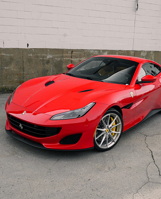 Фото дисков EVO-2 Сатиновый лак на Ferrari Portofino