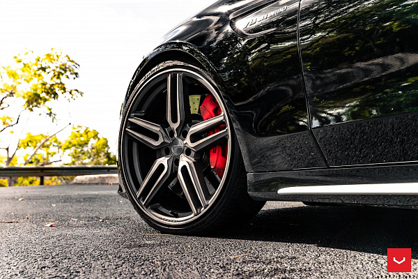 Фото дисков Vossen HF-1 Сатиновый графит на Mercedes-Benz C-Class (W205)