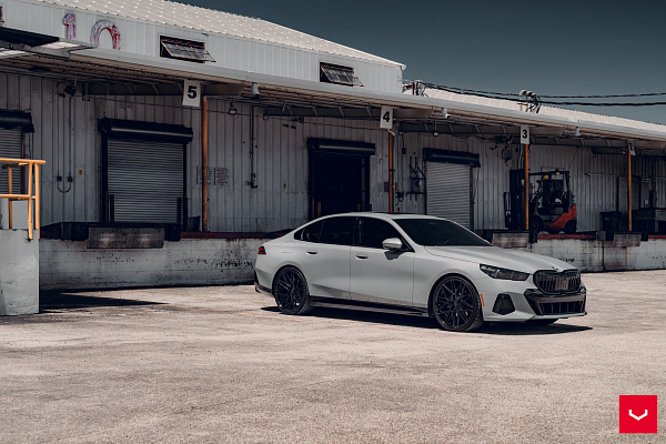 Фото дисков Vossen HF-7 Черный глянец на BMW 5/M5 (G60/G90)