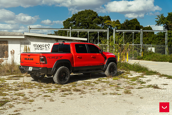 Фото дисков Vossen HFX-1 (6-Lug) Черный сатин на Ram 1500 V