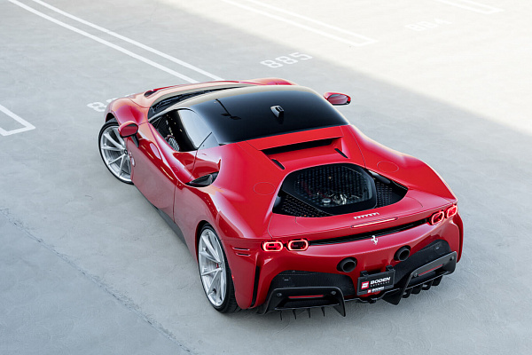Фото дисков HRE P204 Глянцевый лак на Ferrari SF90