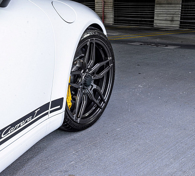 Фото дисков Strasse Wheels SV4 Deep Concave Monoblock на Porsche 911 VII