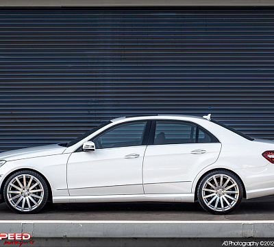 Фото дисков MRR HR9 на Mercedes-Benz E-Class (W212, S212, C207)