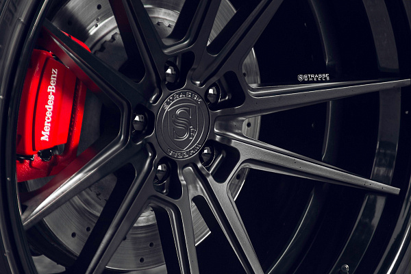 Фото дисков Strasse Wheels SV1 Deep Concave FS Черный сатин на Mercedes-Benz S-Class (W222, C217)