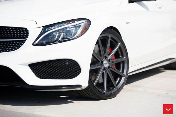 Фото дисков Vossen VFS-10 Глянцевый графит на Mercedes-Benz C-Class (W205)