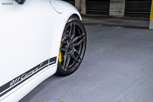 Фото дисков Strasse Wheels SV4 Deep Concave Monoblock Глянцевый графит на Porsche 911 VII