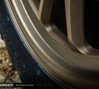 Фото дисков BC Forged TD01 на Toyota Sequoia III