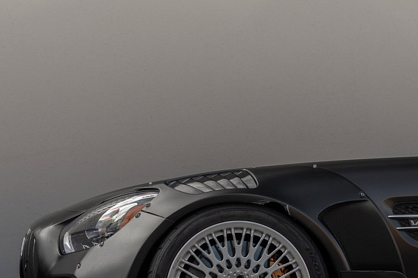 Mercedes-Benz AMG GTR