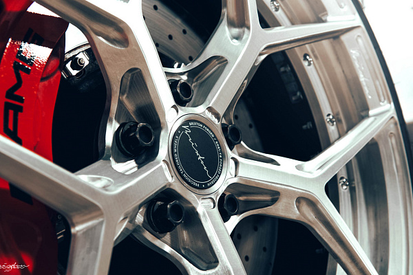 Фото дисков Brixton Forged PF7 Глянцевый лак на Mercedes-Benz AMG GT I