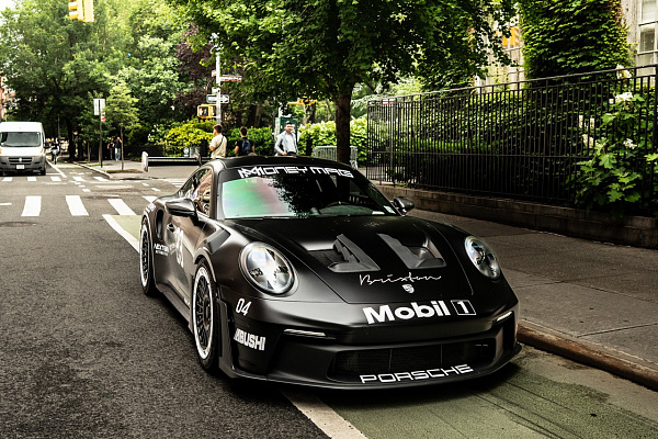 Фото дисков Brixton Forged TR11 AERO1 Черный глянец на Porsche 911 VIII