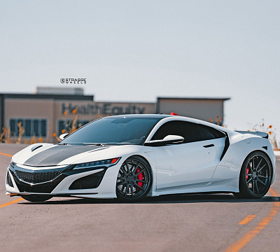 Фото дисков Strasse Wheels SV1 Deep Concave FS на Acura NSX II