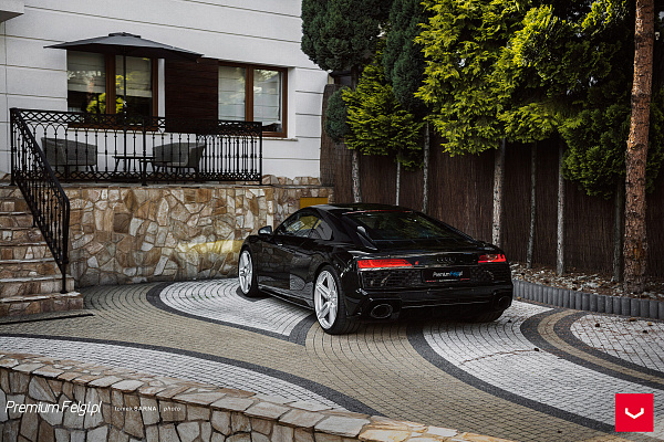 Фото дисков Vossen HF-1 Серебро на Audi R8 (4S)
