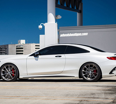 Фото дисков HRE P204 на Mercedes-Benz S-Class (W222, C217)
