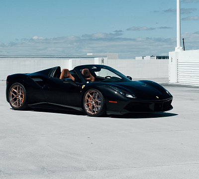Фото дисков Anrky S1-X4 на Ferrari 812
