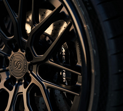 Фото дисков Strasse Wheels SV10M Deep Concave FS на McLaren 720S
