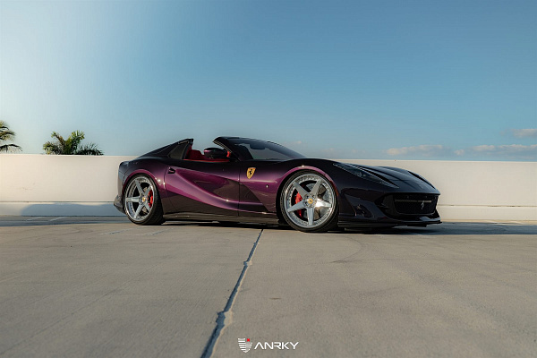 Ferrari 812 GTS