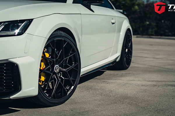 Фото дисков HRE FF10 Черный сатин на Audi TT (8S)