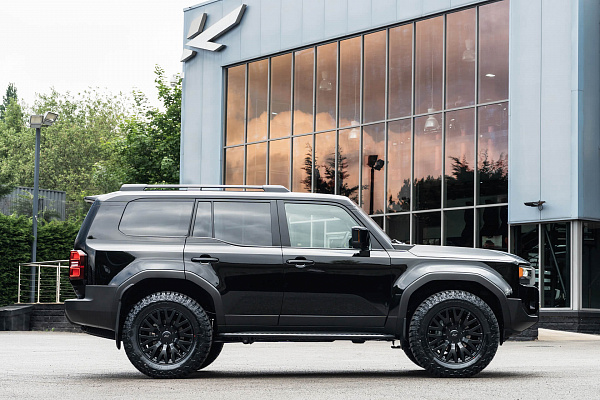 Фото дисков Kahn G22 DC Черный сатин на Toyota Land Cruiser Prado 250