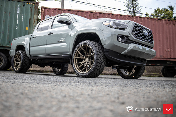 Фото дисков Vossen HF6-4 Глянцевое темное золото на Toyota Tacoma III