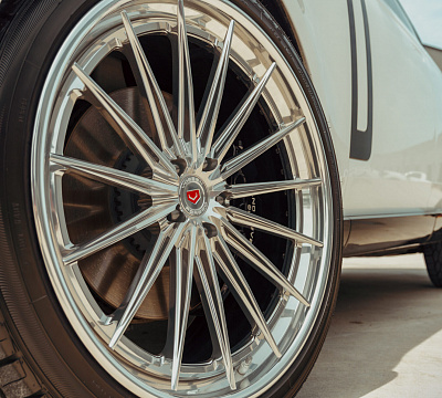 Фото дисков Vossen VPS-2 (3-Piece) на Land Rover Range Rover V