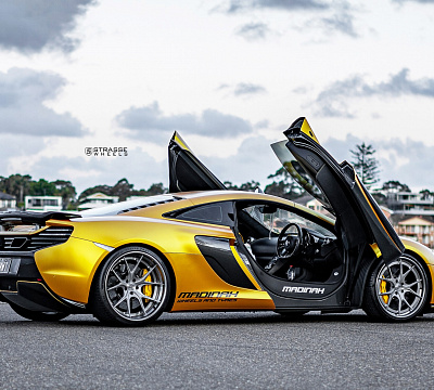 Фото дисков Strasse Wheels SM5R Deep Concave FS на McLaren 650S